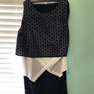 Crown & Ivy size small navy blue and white set